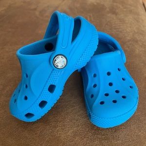 BLUE CROCS